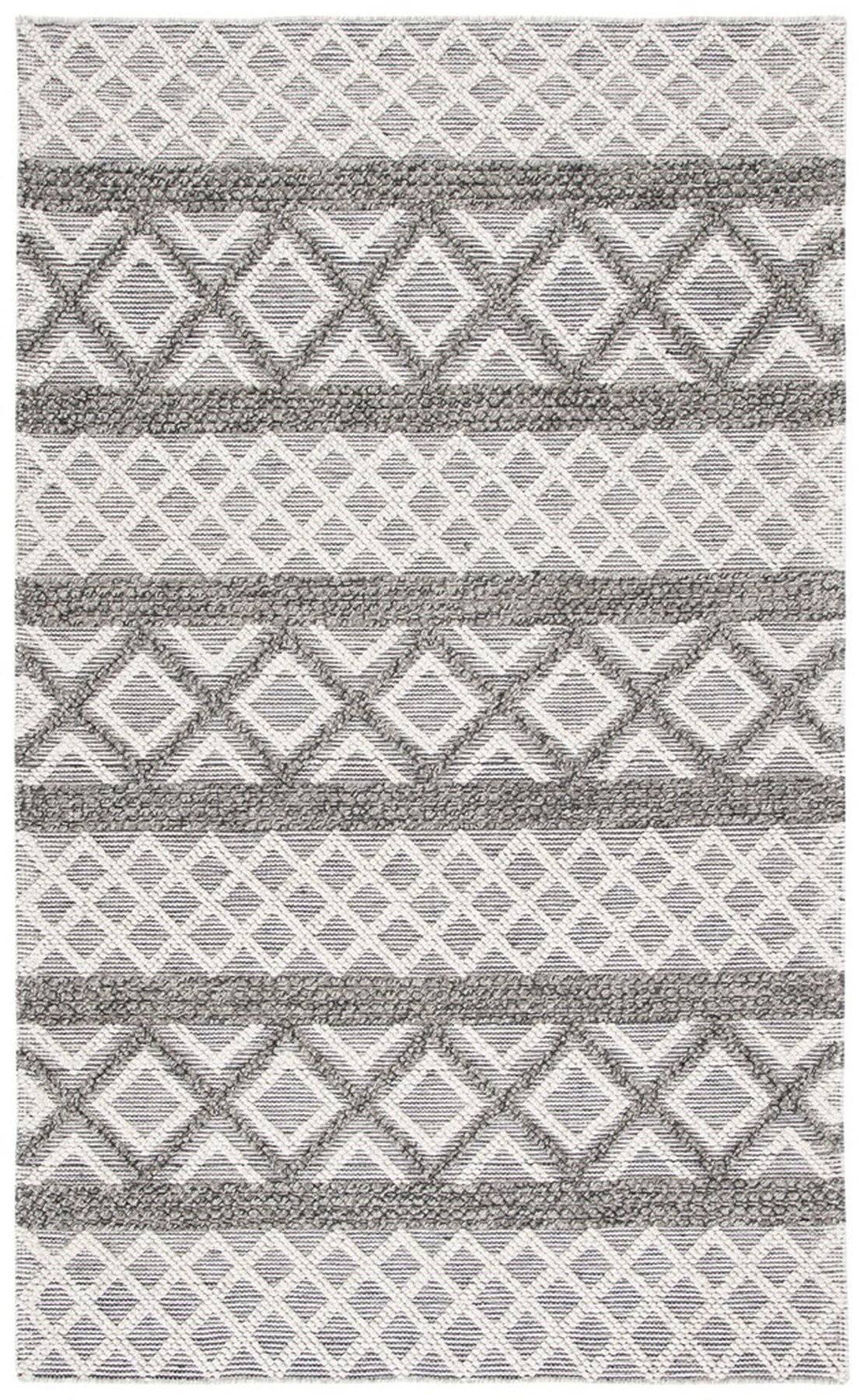 Ivory / Dark Grey 4 x 6 Rug X38071