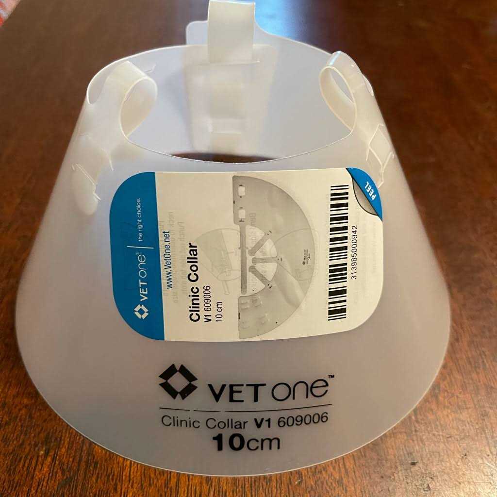 Elizabethan Collar W65755