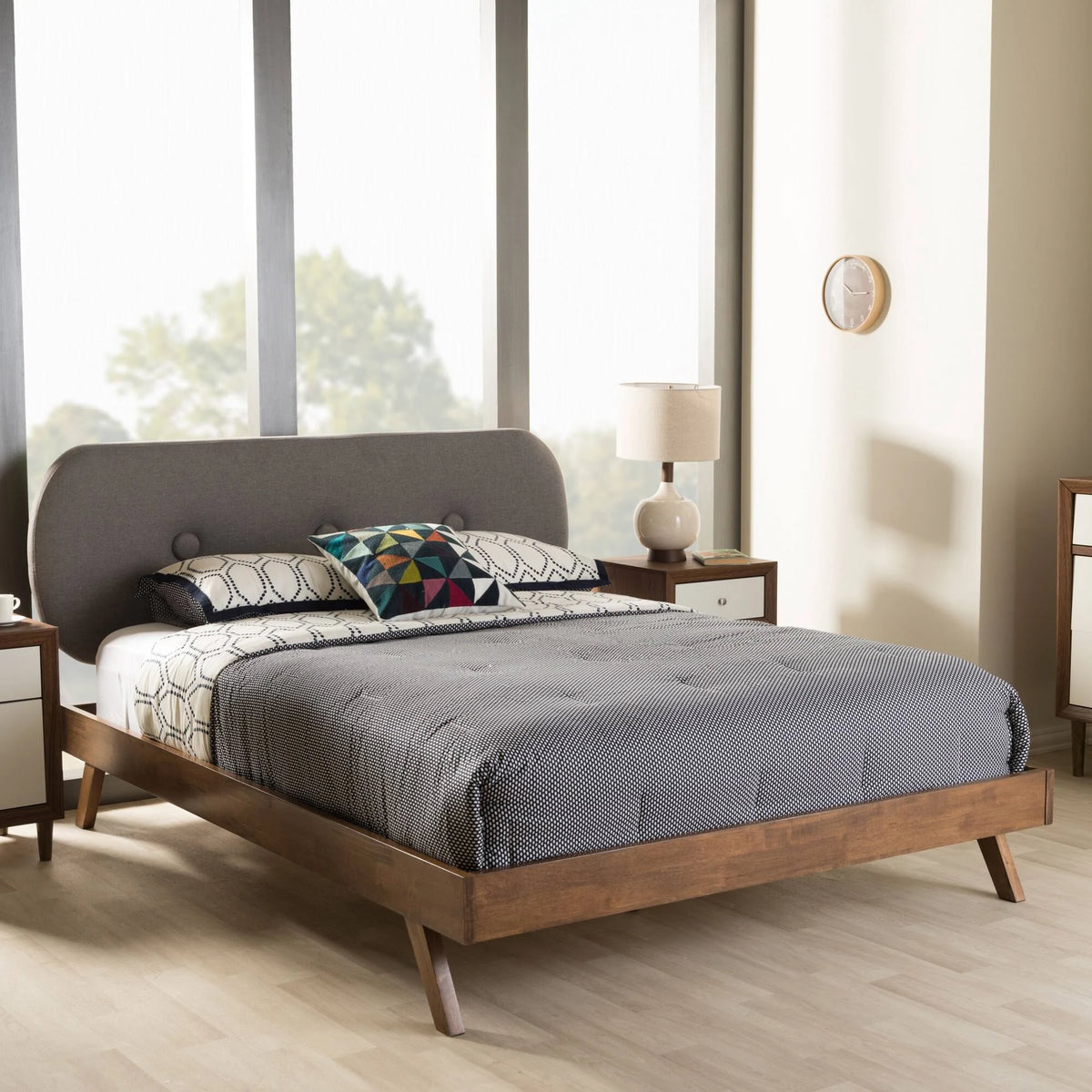 King Grey Platform Bed A9753